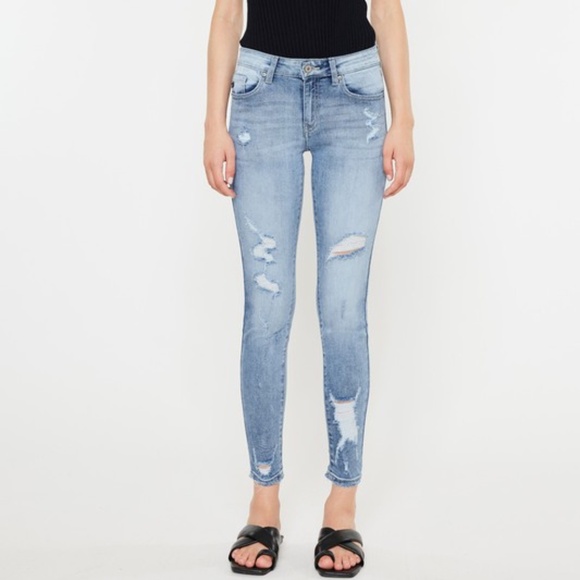 06 Kancan Mid Rise Distressed Ankle Skinny Jeans - Picture 1 of 8